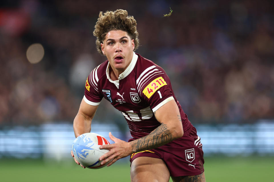 Reece Walsh running the ball in State of Origin.