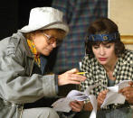 Pendant l’été 2003, Marie Trintignant se rend à Vilnius, en Lituanie, pour le tournage de <em>Colette, une femme libre</em>. Ce téléfilm, dans lequel la comédienne prête ses traits à la célèbre romancière, est mis en scène par sa mère Nadine Trintignant. Son frère Vincent occupe, quant à lui, le poste d’assistant réalisateur. Bertrand Cantat la rejoint et séjourne à ses côtés dans la suite 35 de l’hôtel Domina Plaza. Dans la nuit du 26 au 27 juillet, une dispute éclate au sein du couple. Un SMS anodin de Samuel Benchetrit à son ex-compagne, dans laquelle il la surnomme "<em>petite Janis</em>" en référence au film <em>Janis et John </em>qu’ils viennent de tourner, provoque la colère de Bertrand Cantat. Victime de 19 coups, dont 4 portés au visage, la star s’effondre, inanimée. Son compagnon la place sur le lit de la chambre en pensant qu’elle dort, et contacte Samuel Benchetrit. Ce dernier lui demande de faire appel à Vincent, le frère de l’actrice. Arrivé dans la chambre d’hôtel, Vincent Trintignant appelle les secours, cinq heures après la perte de connaissance de sa sœur. Après avoir été rapatriée dans le coma à Neuilly-sur-Seine, Marie Trintignant décède le 1er août 2003, à 41 ans, d’un œdème cérébral des suites des coups qu'elle a reçus. <em>(Photo by PAULIUS LILEIKIS/AFP via Getty Images)</em>