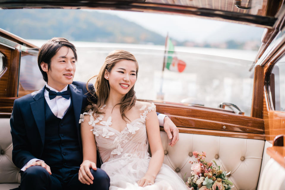 The couple eloped in Lake Como, Italy, with just their parents present. (Photo: <a href="https://www.manisolwedding.com/" target="_blank">ManiSol Wedding </a>)