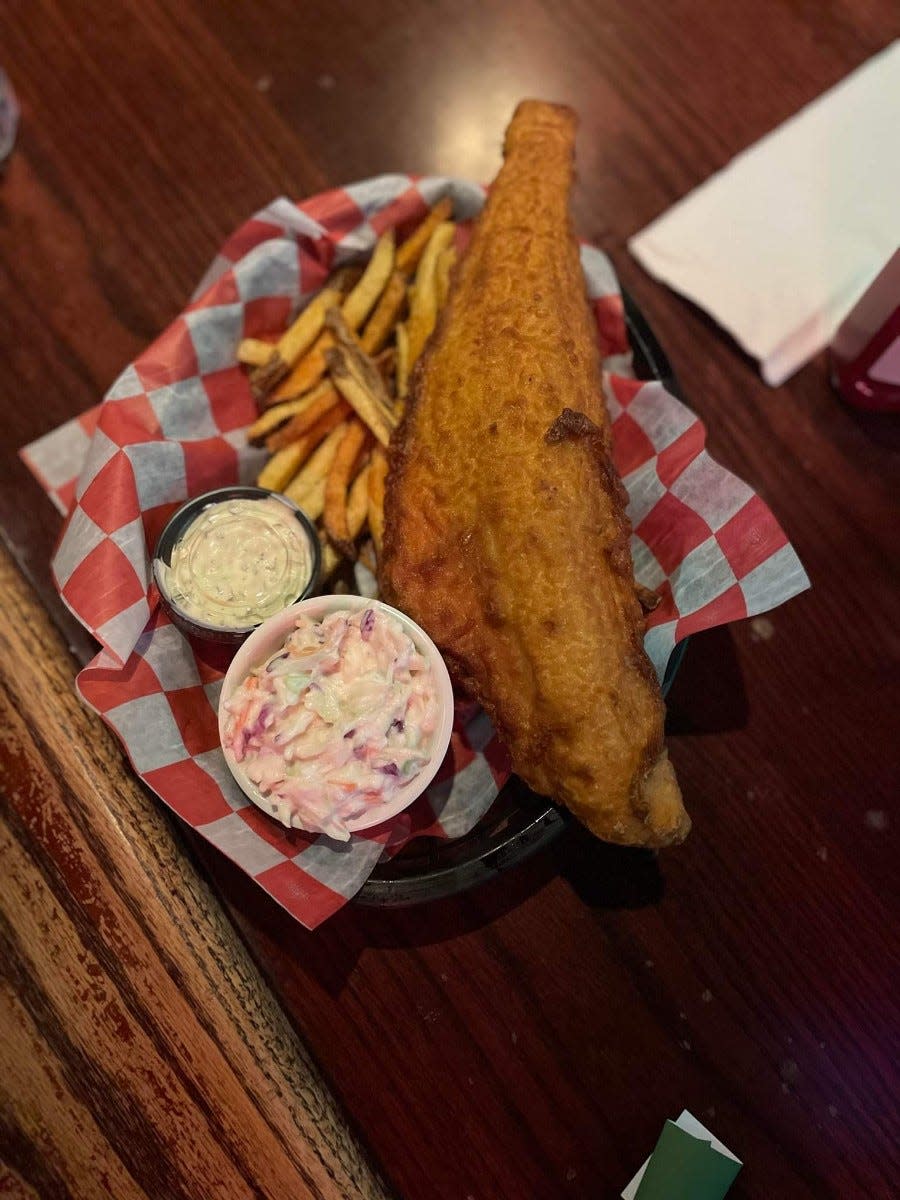 Fish basket at Turtle Creek Tavern