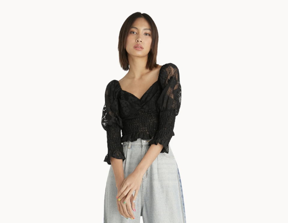 Floral Lace Sweetheart Smock Top. (PHOTO: Pomelo)