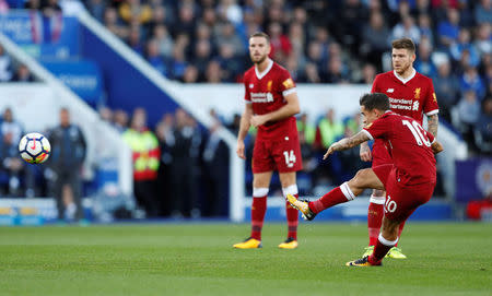 Soccer Football - Premier League - Leicester City vs Liverpool - King Power Stadium, Leicester, Britain - September 23, 2017 Liverpool's Philippe Coutinho scores their second goal from a free kick Action Images via Reuters/John Sibley