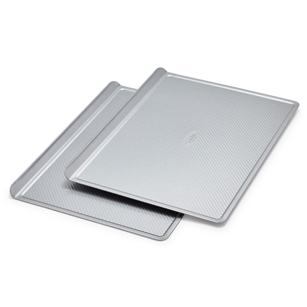 sur la table platinum baking sheet