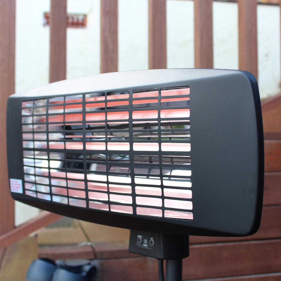 The head of the Devola Core 2kW Freestanding Patio Heater