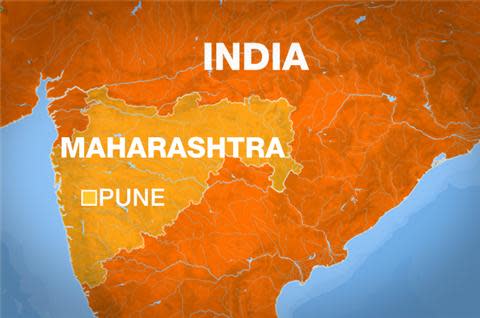 Scores trapped in India landslide