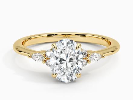 12 Tips for Buying an Engagement Ring