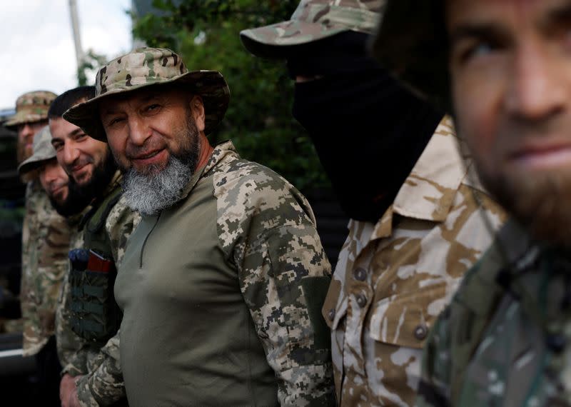 Ukraine's Crimea battalion yearn for lost homeland