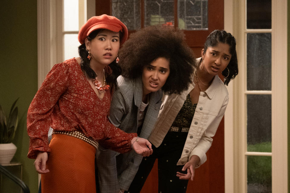 NEVER HAVE I EVER (L to R) RAMONA YOUNG as ELEANOR WONG, LEE RODRIGUEZ as FABIOLA TORRES, and MAITREYI RAMAKRISHNAN as DEVI VISHWAKUMAR in episode 202 of NEVER HAVE I EVER Cr. ISABELLA B. VOSMIKOVA/NETFLIX © 2021