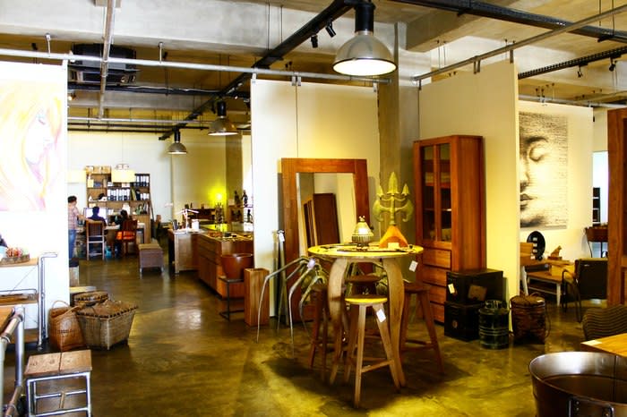 Nice gallery: On the second and third floor, Koi Kemang also has a furniture, art and interior design gallery that customers can visit.