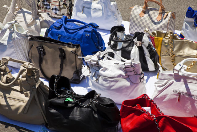 THE FAKE HANDBAG MARKET, FAKE BUT GOOD QUALITY