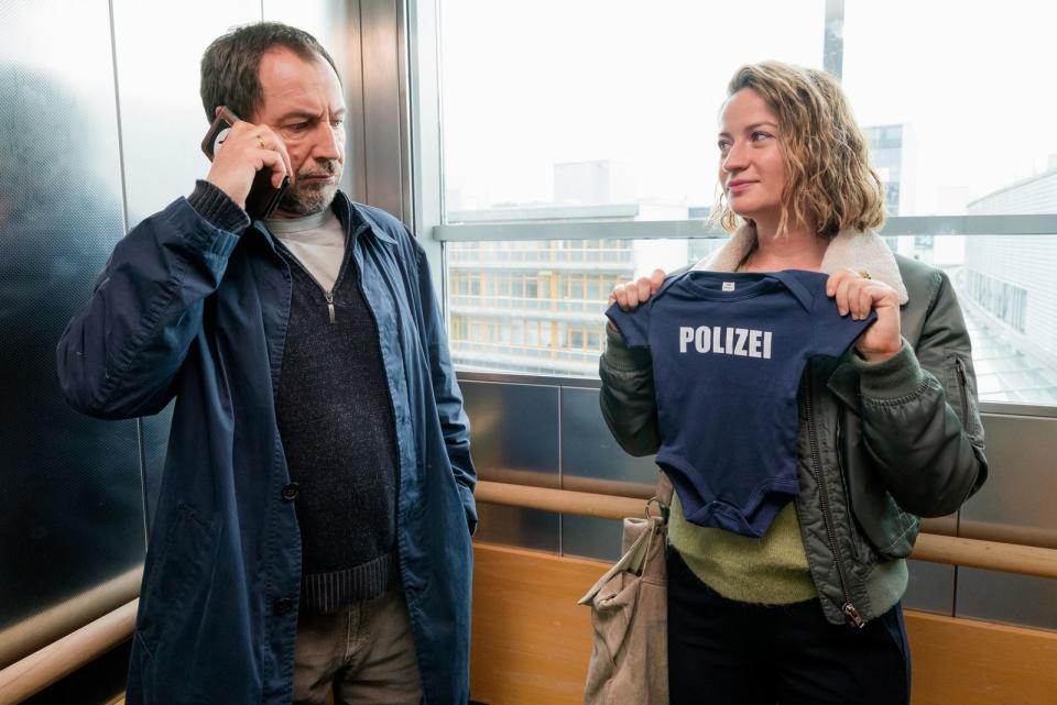 Neue Krimireihe ohne Casting: Nina Gummich und Thorsten Merten waren exakt jenes Schauspiel-Team, das man für "Theresa Wolff" haben wollte.  (Bild: ZDF / Steffen Junghans)