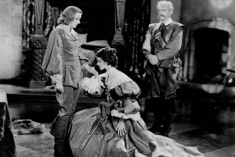 Greta Garbo en una escena de La reina Cristina (1933)