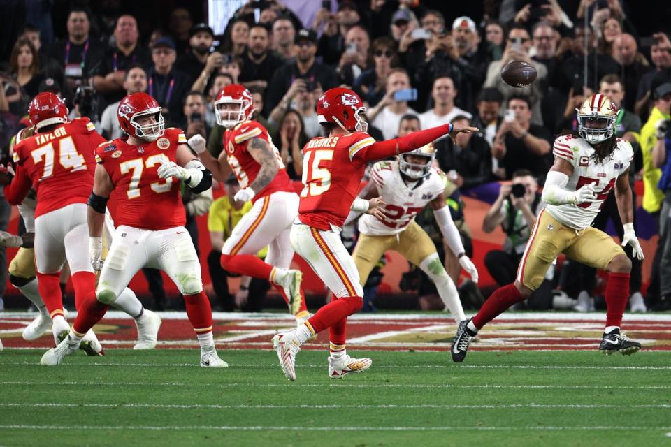 Patrick Mahomes of the Kansas City Chiefs throws the game-winning touchdown (Getty Images)