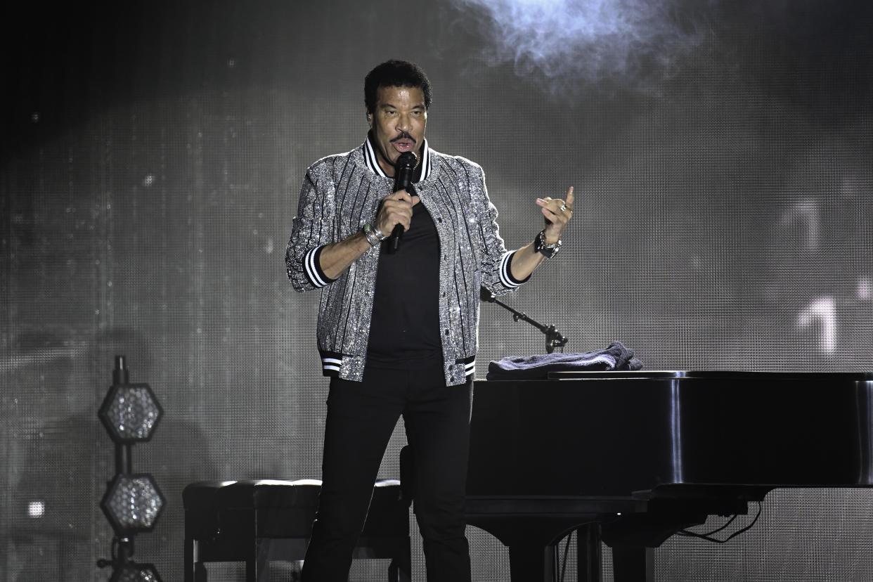 HOLLYWOOD, FL- JUNE 20: (FILE) Lionel Richie turns 71 years old today. Photo taken at Hard Rock Event Center, Hollywood, Florida on July 27, 2018. (Photo by Ron Elkman/USA TODAY NETWORK/Sipa USA)