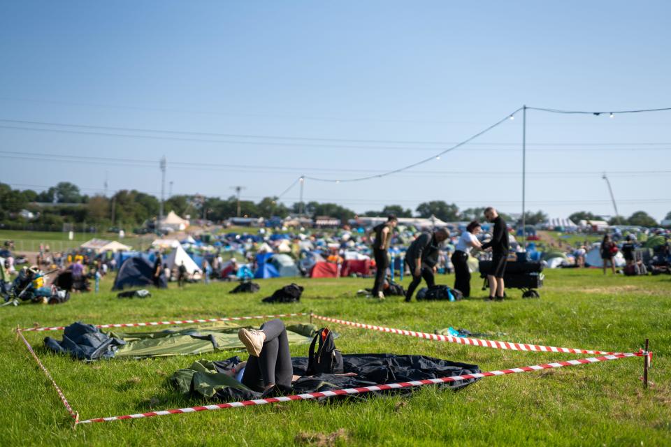 Glastonbury, UK. Wednesday, 26 June, 2024. First arrivals at the 2024 Glastonbury Festival. Photo: Richard Gray/Alamy Live News