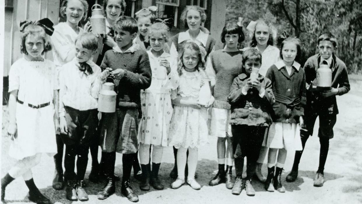 <span class="caption">These kids learned about staying healthy in schools around the time of the 1918 pandemic.</span> <span class="attribution"><a class="link " href="https://www.flickr.com/photos/cornelluniversitylibrary/3855996841/" rel="nofollow noopener" target="_blank" data-ylk="slk:Cornell University Library;elm:context_link;itc:0;sec:content-canvas">Cornell University Library</a></span>