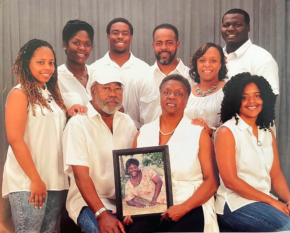 Virginia and Lewis Morrison with their children and grandchildren: Sydnee Bush Thompson, Cheryl Merriweather, Jack Bush III, Jack Bush and his wife Kimberley Bush (hand on her mother's shoulder), Jay Hazzard, and Krystalin Bush, seated.