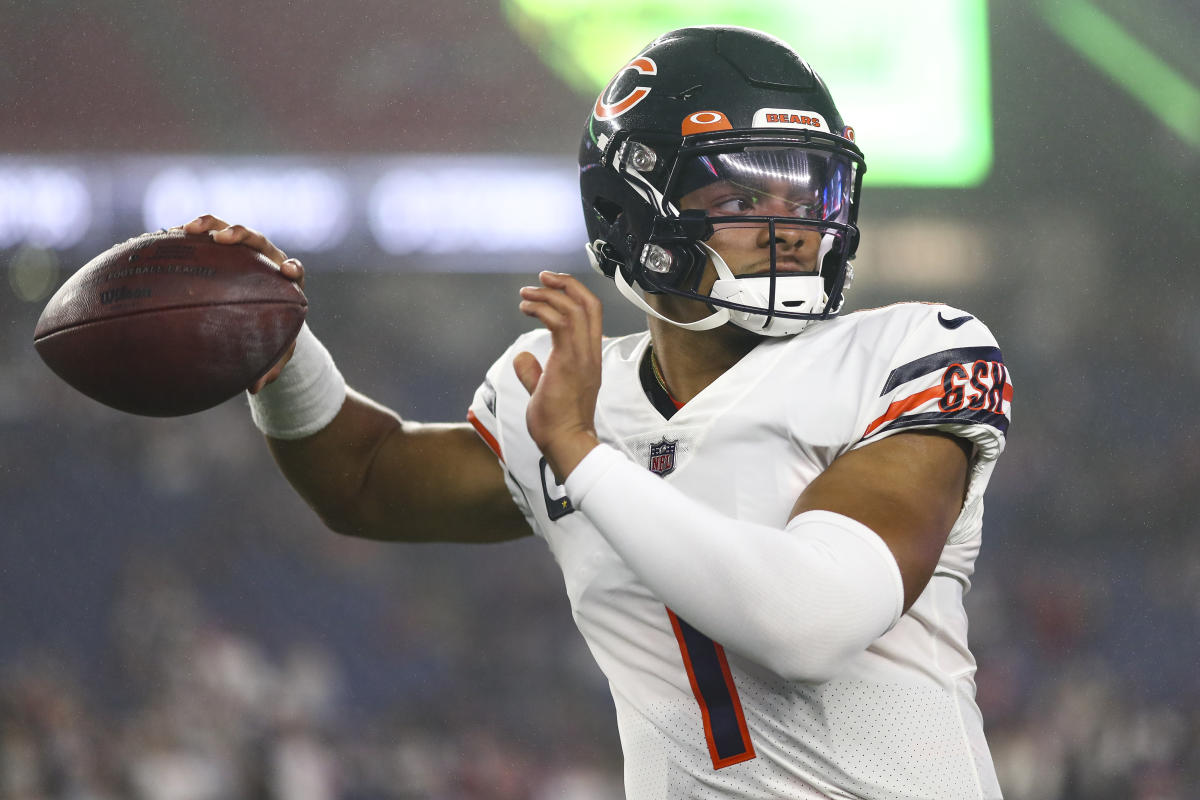 Week 8 Fantasy Football Cheat Sheet: Justin Fields Forever