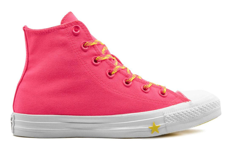 converse sneakers hot pink