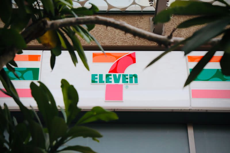 ▲有7-11的員工出面分享，其實小七的Logo藏了一個秘密，就是「7-Eleven」的最後一個英文字母n是小寫。（圖／取自Unsplash）