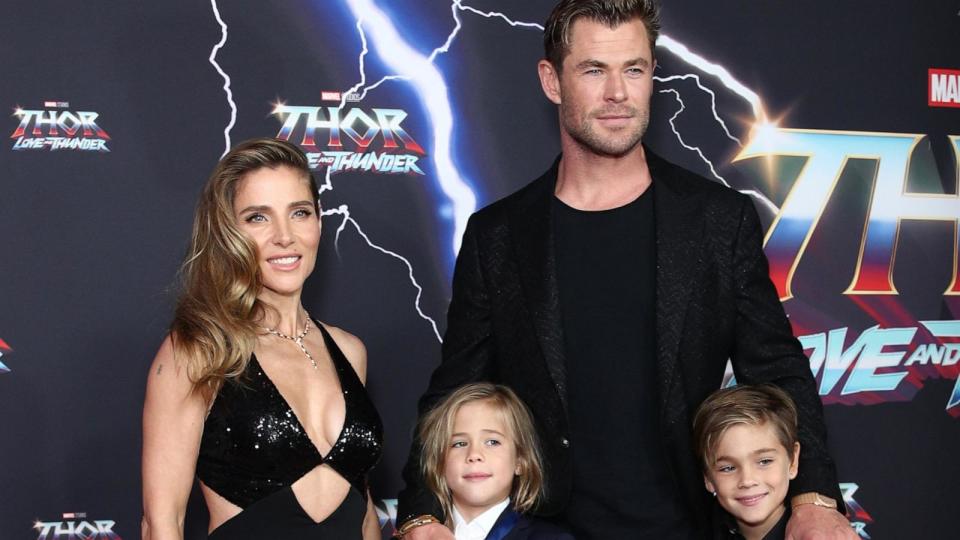 PHOTO: Elsa Pataky , Chris Hemsworth and their kids Sasha and Tristan attends the Sydney premiere of Thor: Love And Thunder, June 27, 2022, in Sydney, Australia.  (Don Arnold/WireImage/Getty Images)
