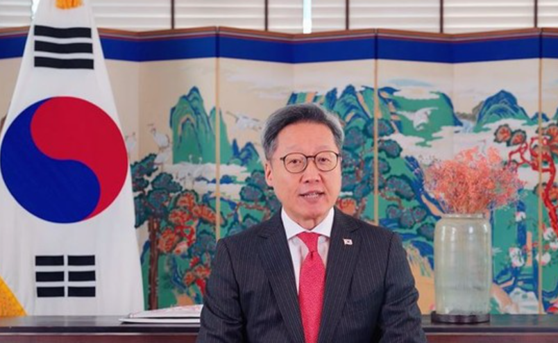 南韓駐華大使鄭在浩涉嫌對使館職員進行職場欺凌，南韓外交部正對事件展開調查。