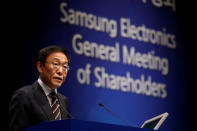 Kim Ki-nam, president and co-chief executive officer of Samsung Electronics Co.¡¯s semiconductor division, speaks during the company's annual general meeting at a company's office building in Seoul, South Korea, March 20, 2019. REUTERS/Kim Hong-Ji/Pool