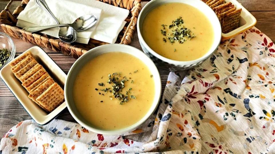 <p>Krista Marshall</p><p>There are many forms of potato soup (potato leek, baked potato, loaded baked potato soup), but this is the best potato soup recipe to beat all others.</p><p><strong>Get the recipe: <a href="https://parade.com/recipes/potato-soup-recipe" rel="nofollow noopener" target="_blank" data-ylk="slk:Crock Pot Potato Soup;elm:context_link;itc:0;sec:content-canvas" class="link ">Crock Pot Potato Soup</a></strong></p><p><strong>Related: <a href="https://www.yahoo.com/lifestyle/35-foolproof-set-forget-crock-164443300.html" data-ylk="slk:35 Best Crock Pot Potato Dishes;elm:context_link;itc:0;sec:content-canvas;outcm:mb_qualified_link;_E:mb_qualified_link;ct:story;" class="link  yahoo-link">35 Best Crock Pot Potato Dishes</a></strong></p>