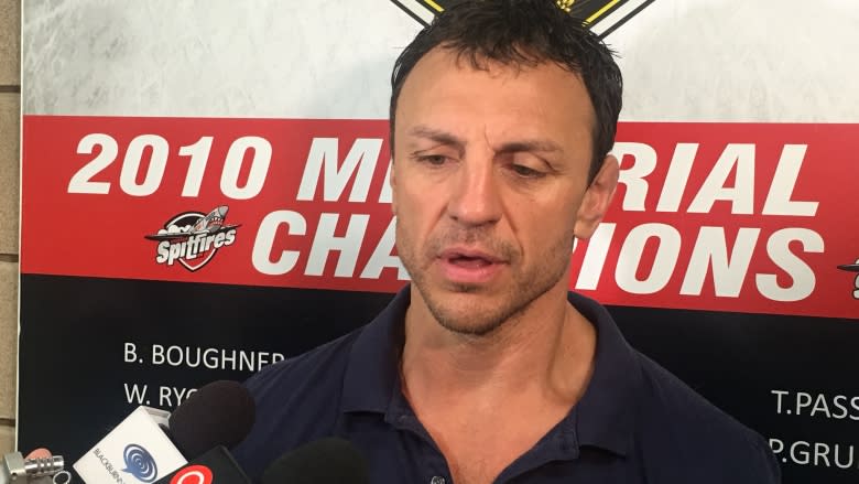 Windsor Spitfires head coach Rocky Thompson takes job in Chicago
