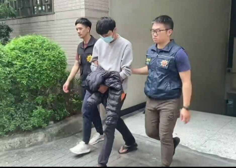 國際郵件私藏毒品　幕後影武者防遭出賣一人飾三角 225