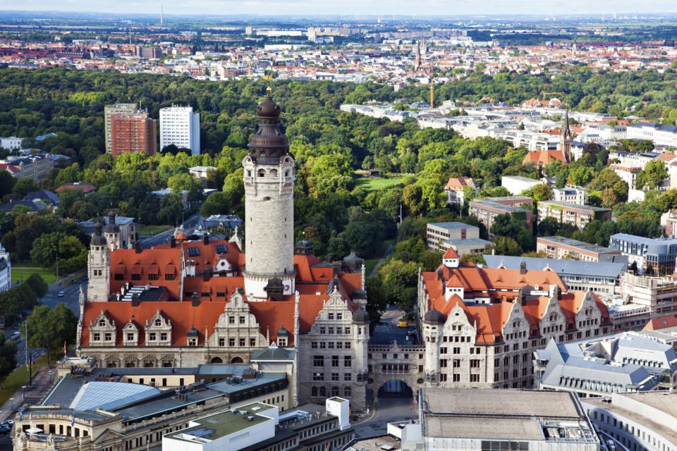 Leipzig hat es ebenfalls auf Platz sechs geschafft. Im direkten Vergleich zu Calgary ist die historische Stadt in Sachsen zwar günstiger, allerdings auch nicht ganz so weit oben im Lebensqualitäts-Ranking positioniert (Platz 59).