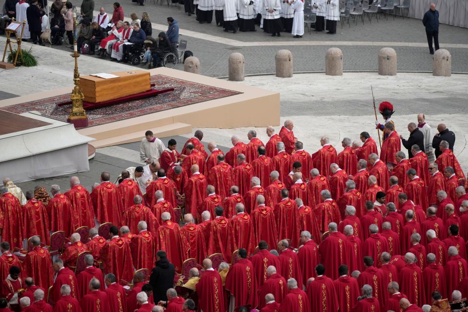 VATICAN CITY, VATICAN - JANUARY 05: Clerics attend the funeral mass for Pope Emeritus Benedict XVI at St. Peter's square on January 5, 2023 in Vatican City, Vatican. Former Pope Benedict XVI, who served as head of the Catholic Church from 19 April 2005 until his resignation on 28 February 2013, died on 31 December 2022 aged 95 at the Mater Ecclesiae Monastery in Vatican City.