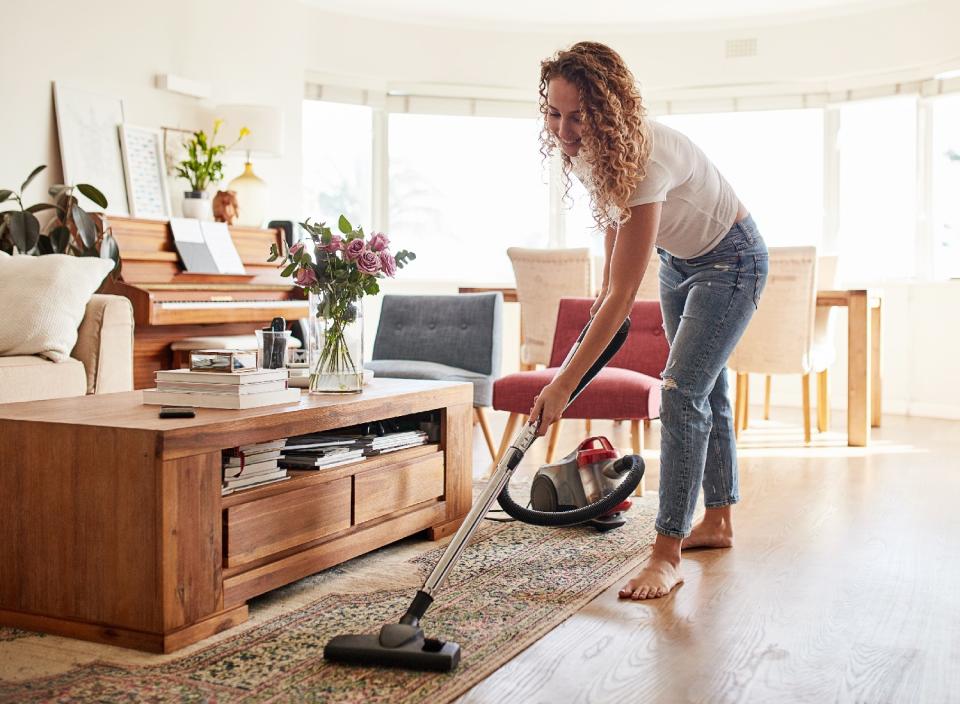 Get cleaner floors for less when you shop these Labor Day sales on vacuums. (Source: iStock)

