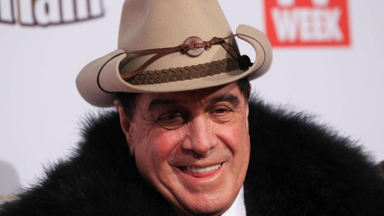Molly Meldrum Apologises for Mooning Crowd at Elton John Show