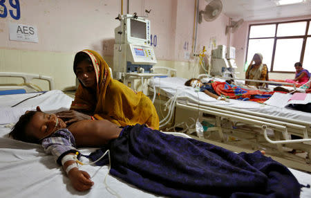 Children are seen in the Intensive care unit in the Baba Raghav Das hospital in Gorakhpur district, India August 13, 2017. REUTERS/Cathal McNaughton