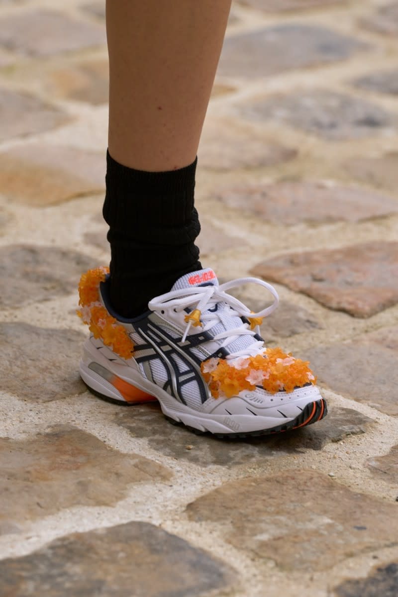 cecilie bahnsen × asics 千葉激安 hipomoto.com