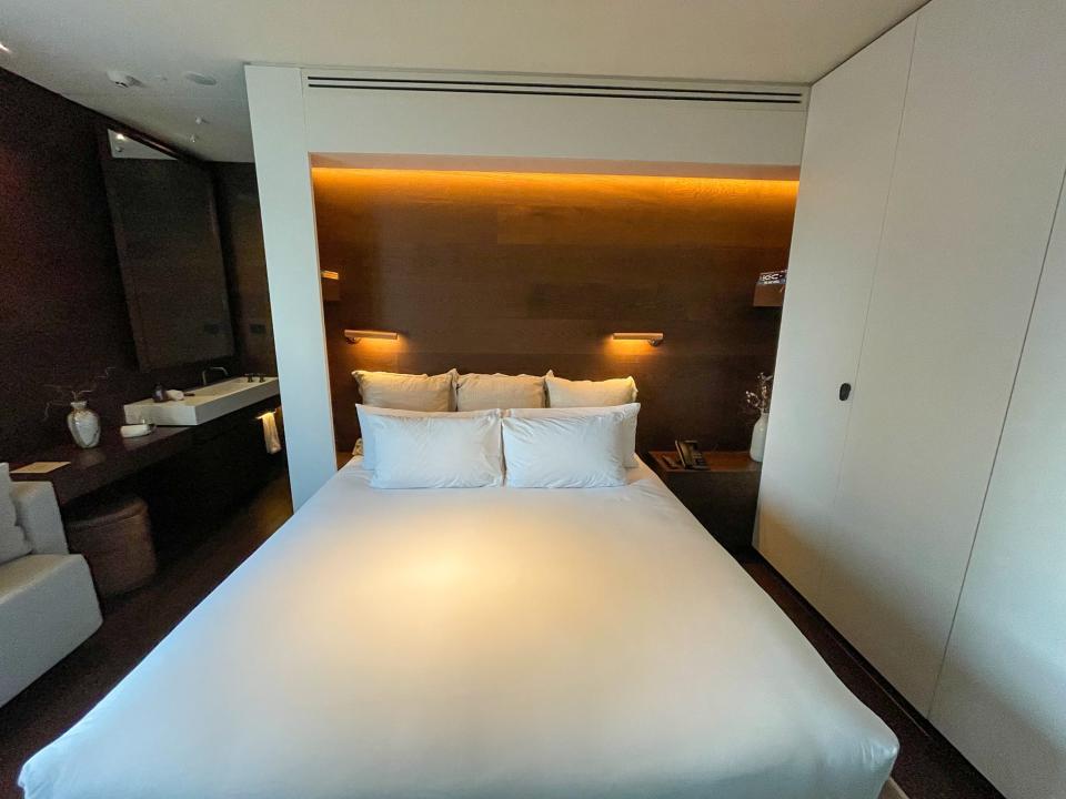 A king-sized bed at a hotel in Auckland, New Zealand.