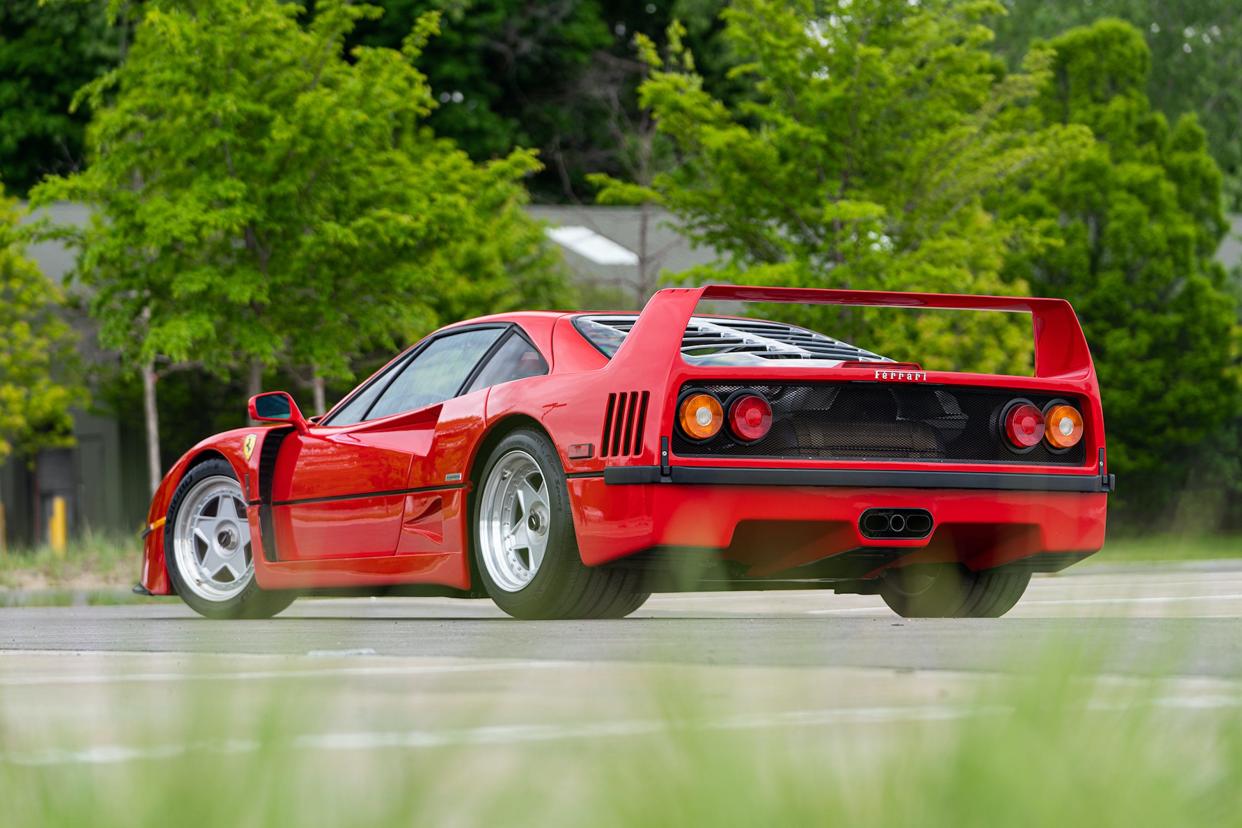 1992_Ferrari_F40_019