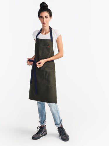 <p><a href="https://go.redirectingat.com?id=74968X1596630&url=https%3A%2F%2Fwww.hedleyandbennett.com%2Fproducts%2Fthe-essential-apron-olive&sref=https%3A%2F%2Fwww.townandcountrymag.com%2Fsociety%2Fg40677633%2Frosh-hashanah-gift-ideas%2F" rel="nofollow noopener" target="_blank" data-ylk="slk:Shop Now;elm:context_link;itc:0;sec:content-canvas" class="link ">Shop Now</a></p><p>Olive Apron</p><p>hedleyandbennett.com</p><p>$85.00</p>