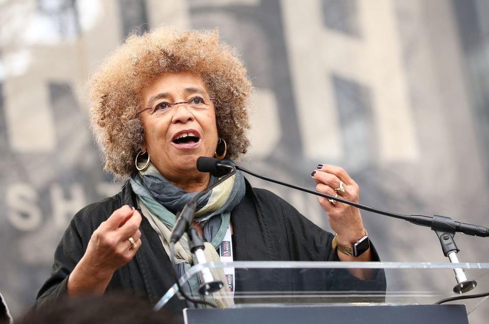 famous black women angela davis women's march on washington rally