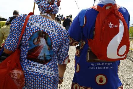 Faithful arrive at the Campus Misericordiae for Pope Francis during World Youth Day in Brzegi near Krakow, Poland July 30, 2016. REUTERS/Kacper Pempel