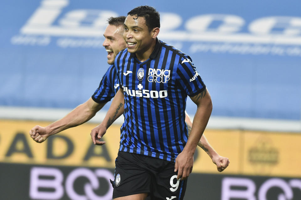 El colombiano Luis Muriel, del Atalanta, festeja luego de anotar ante el Torino, el sábado 6 de febrero de 2021 (Gianluigi Checchi/LaPresse via AP)