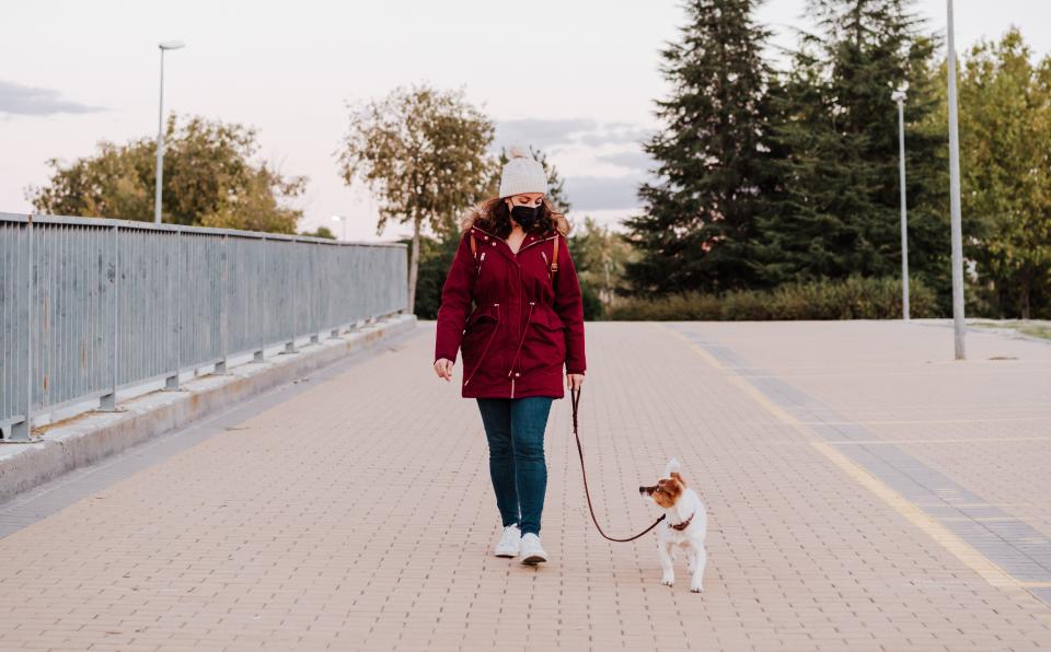 Spending time outdoors, especially in the mornings, can help alleviate symptoms of SAD.  (Photo: Eva Blanco / EyeEm via Getty Images)