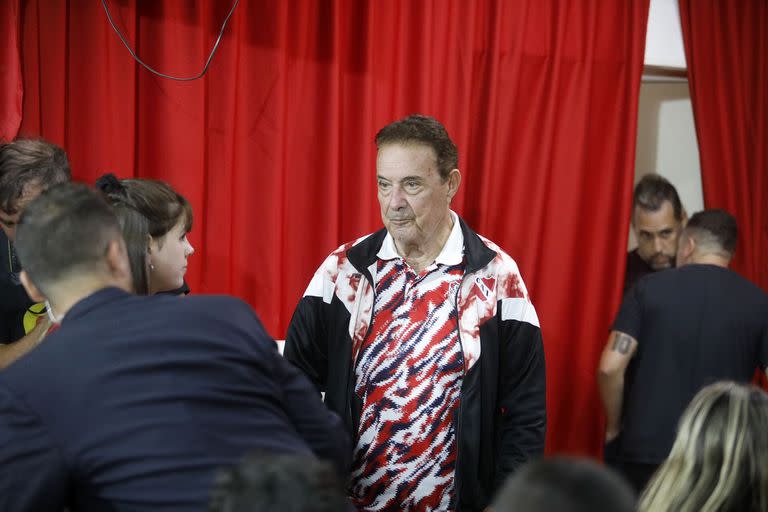 Miguel Ángel Santoro, presente en la conferencia de Santiago Maratea en Independiente