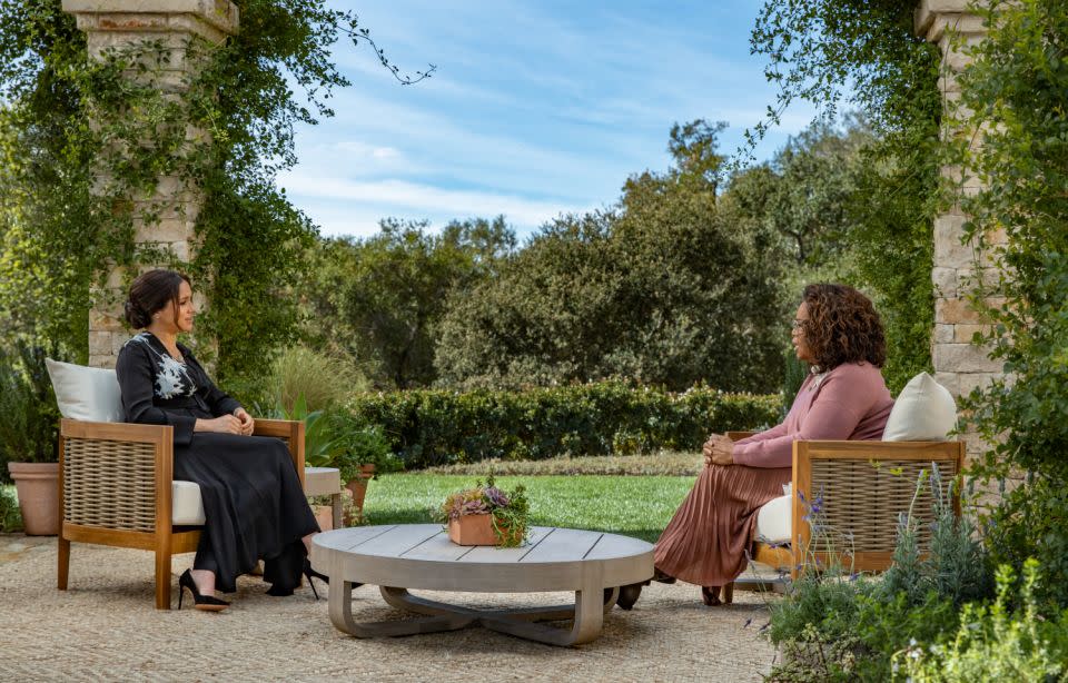 Meghan Markle se sinceró con Oprah Winfrey en la entrevista transmitida el lunes. (Getty Images)