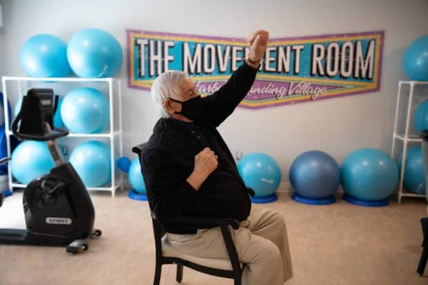 82-year-old Jim Nedelcov was living alone in his own apartment when the pandemic started. Faced with indefinite isolation and boredom, he decided to move into a private residence for seniors in Regina that offered residents daily activities and socialising alongside strict COVID-19 precautions. (Matthew Howard/CBC - image credit)