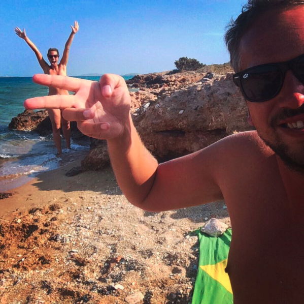 Nick and Lins are sharing their naked adventures online. Photo: Instagram/nakedwanderings