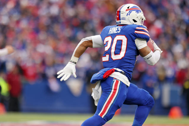 Buffalo Bills running back Nyheim Hines (20) against the New York Jets in  an NFL football game, Sunday, Dec. 11, 2022, in Orchard Park, N.Y. Bills  won 20-12. (AP Photo/Jeff Lewis Stock Photo - Alamy