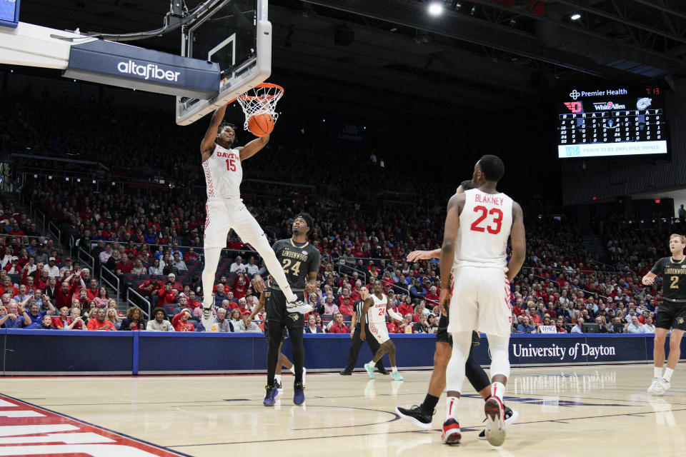 Dayton forward DaRon Holmes II (15) dunks during the first half of the team's NCAA college basketball game against Lindenwood, Monday, Nov. 7, 2022, in Dayton, Ohio. (AP Photo/Jeff Dean)