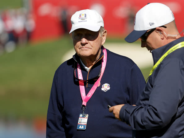 CHASKA, MN - OCTOBER 01: Jack Nicklaus looks on during morning foursome matches of the 2016 Ryder Cup at Hazeltine National Golf Club on October 1, 2016 in Chaska, Minnesota. (Photo by Streeter Lecka/Getty Images)